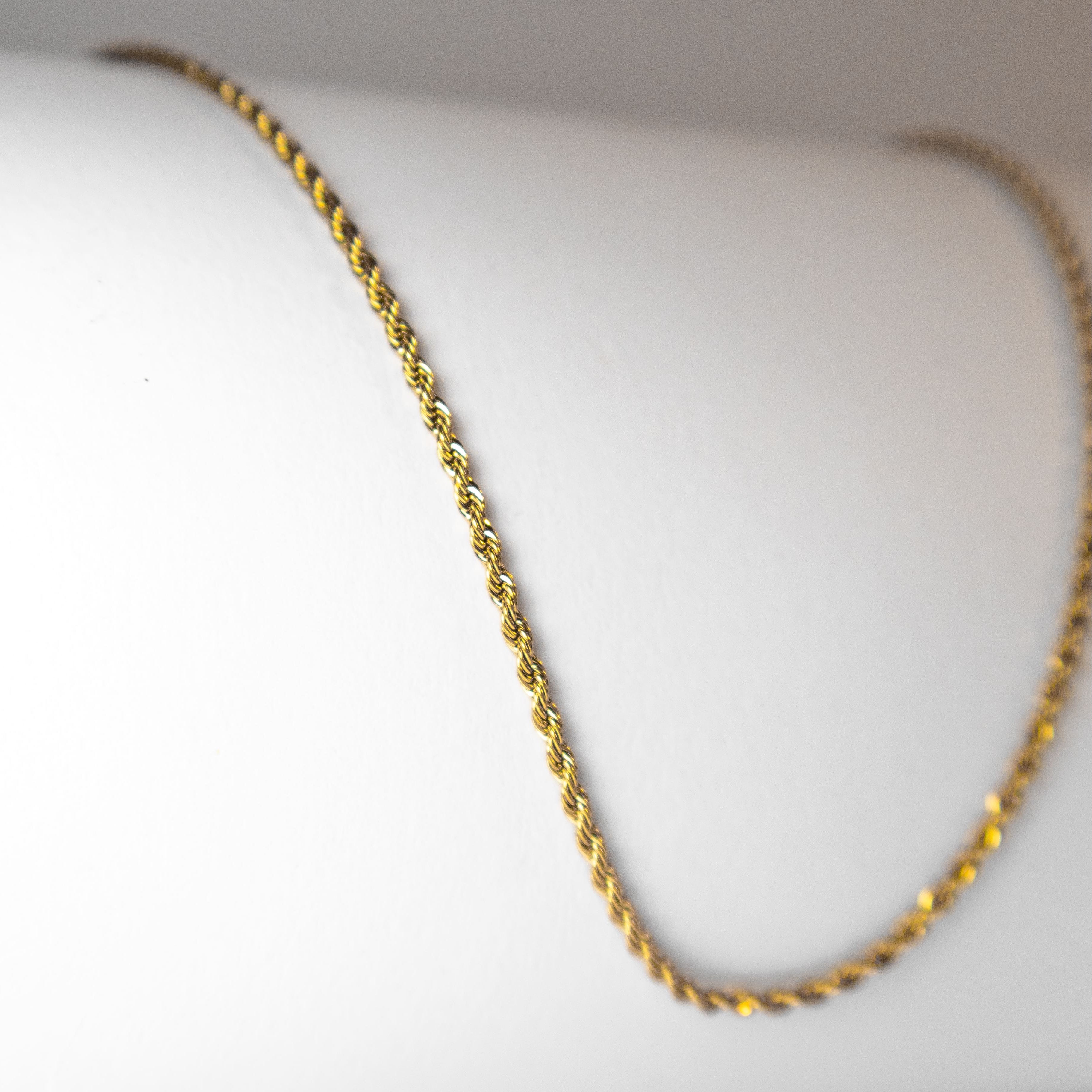 Twisted rope gold necklace with a minimalist polished finish